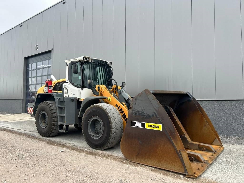 Lease a Liebherr L 550 (Comes with High-tip - Mit Hochkipper)  Liebherr L 550 (Comes with High-tip - Mit Hochkipper): picture 6