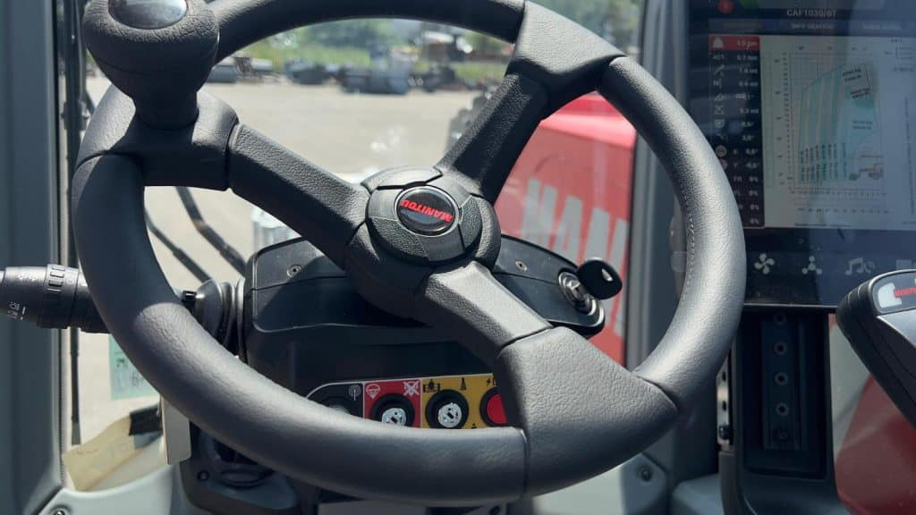 Telescopic handler MANITOU Manitou MRT 2660 Vision Plus: picture 9