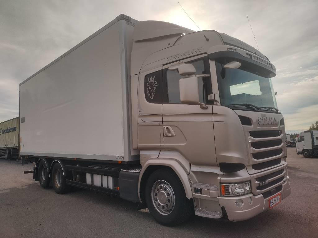 Scania R490 6x2 sivuauk.kori+pl-nostin - Box truck: picture 3 Scania R490 6x2 sivuauk.kori+pl-nostin - Box truck: picture 3