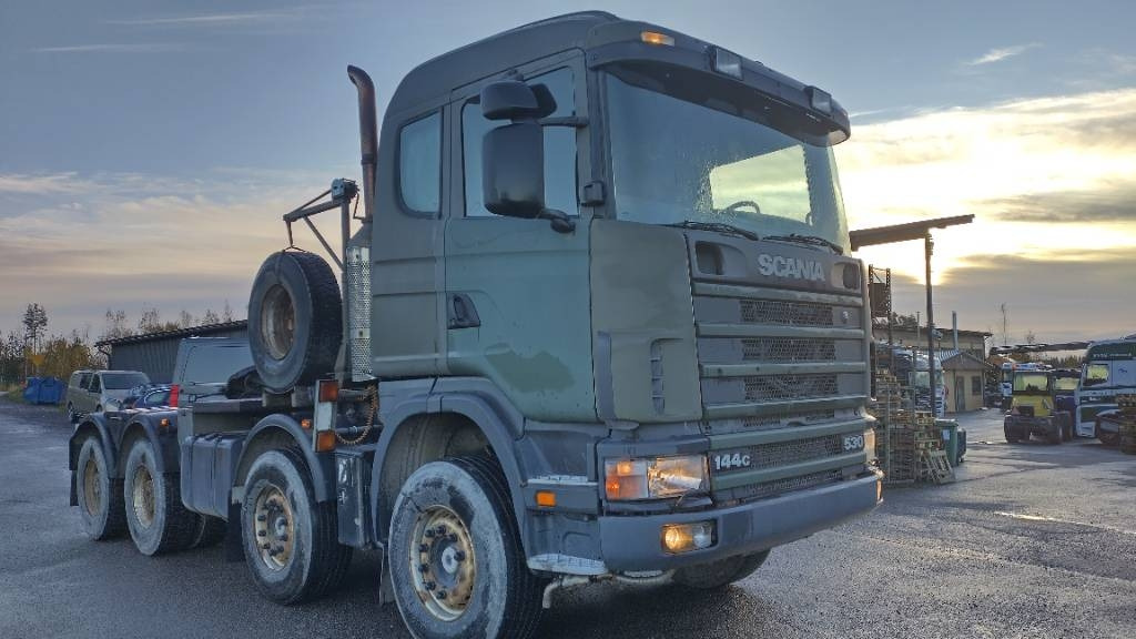 Scania R144 530 8x4 RASKASVETURI - Tractor unit: picture 1 Scania R144 530 8x4 RASKASVETURI - Tractor unit: picture 1