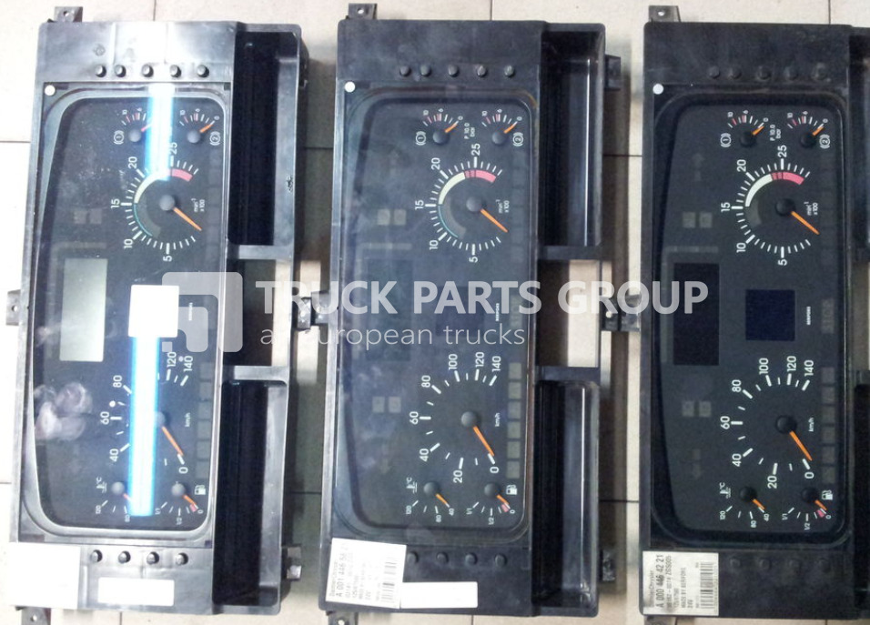 MERCEDES-BENZ Actros MP1 EURO2 instrument panel, instrument cluster, dashboard dashboard - Dashboard for Truck: picture 1 MERCEDES-BENZ Actros MP1 EURO2 instrument panel, instrument cluster, dashboard dashboard - Dashboard for Truck: picture 1