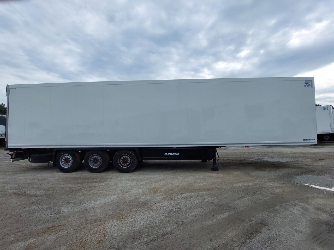 2018 Krone SDR Double Deck Cool Liner FP60 ThermoKing SLXi 300 Lifting Axle - Refrigerator semi-trailer: picture 4 2018 Krone SDR Double Deck Cool Liner FP60 ThermoKing SLXi 300 Lifting Axle - Refrigerator semi-trailer: picture 4