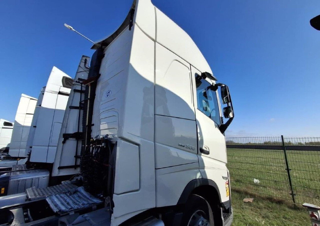 2022 Volvo FH 500 Globetrotter XL Varios - Tractor unit: picture 3 2022 Volvo FH 500 Globetrotter XL Varios - Tractor unit: picture 3