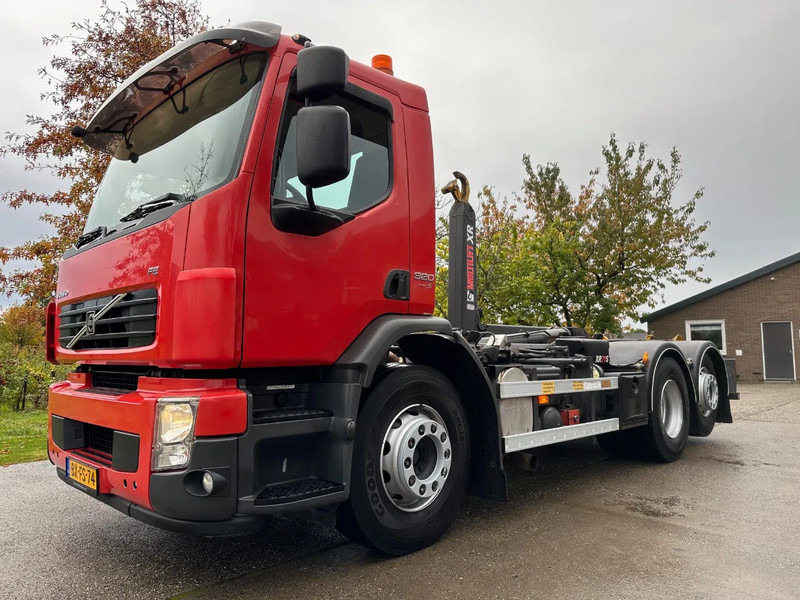 Volvo FE 320 / NL TRUCK / EURO 5 / HIAB MULTILIFT XR 21T / LIKE NEW!! / LOW KM!! / LIFT+STEER AXLE - Hook lift truck: picture 1 Volvo FE 320 / NL TRUCK / EURO 5 / HIAB MULTILIFT XR 21T / LIKE NEW!! / LOW KM!! / LIFT+STEER AXLE - Hook lift truck: picture 1
