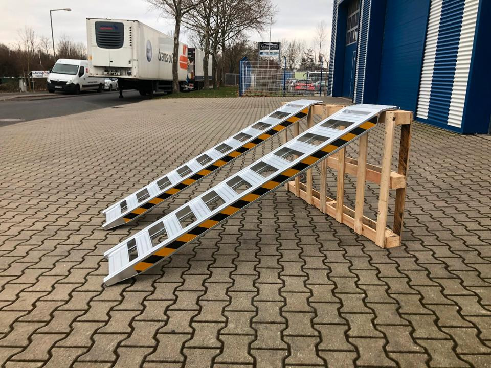 Alurampen Satz 2m 2000KG Minibagger Minilader Quad Auffahrrampe *INKL.19% MWST* - Loading ramp: picture 5 Alurampen Satz 2m 2000KG Minibagger Minilader Quad Auffahrrampe *INKL.19% MWST* - Loading ramp: picture 5