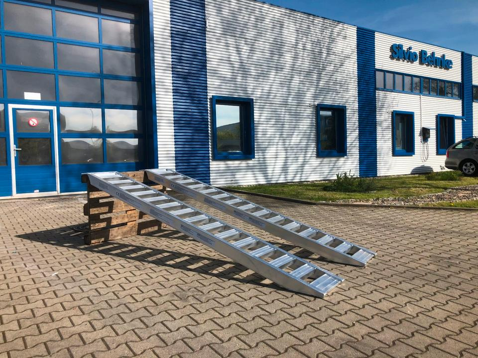 Alurampen Satz 3,50m 4000KG Minibagger Minilader Quad Auffahrrampe *INKL.19% MWST* - Loading ramp: picture 4 Alurampen Satz 3,50m 4000KG Minibagger Minilader Quad Auffahrrampe *INKL.19% MWST* - Loading ramp: picture 4