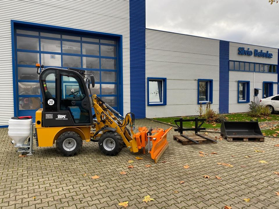 Radlader/Hoflader BK906 mit Kabine inkl. Winter-Komplettpaket *INKL.19% MWST.*BERGER KRAUS*PERKINS*EURO*SOFORT!* - Compact loader: picture 4 Radlader/Hoflader BK906 mit Kabine inkl. Winter-Komplettpaket *INKL.19% MWST.*BERGER KRAUS*PERKINS*EURO*SOFORT!* - Compact loader: picture 4