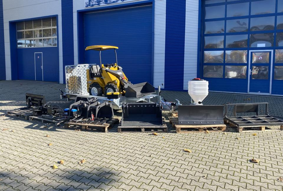 Radlader/Mini-Radlader BK360SW inkl. Tieflader und großem Zubehör *INKL.19% MWST*BERGER KRAUS*B&S MOTOR*SOFORT!* - Compact loader, Trailer: picture 1 Radlader/Mini-Radlader BK360SW inkl. Tieflader und großem Zubehör *INKL.19% MWST*BERGER KRAUS*B&S MOTOR*SOFORT!* - Compact loader, Trailer: picture 1