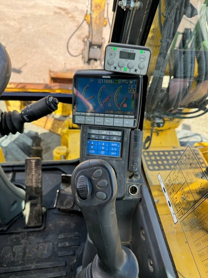 Wheel excavator Komatsu PW 98 MR-8: picture 11