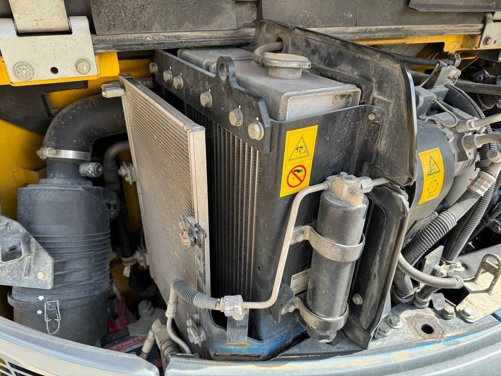 Wheel excavator Komatsu PW 98 MR-8: picture 13