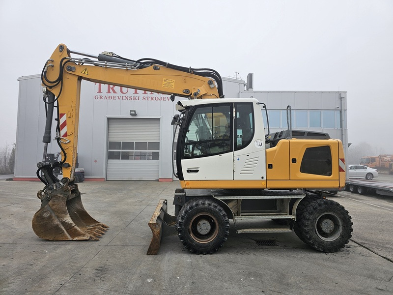 LIEBHERR A916 - Wheel excavator: picture 1 LIEBHERR A916 - Wheel excavator: picture 1