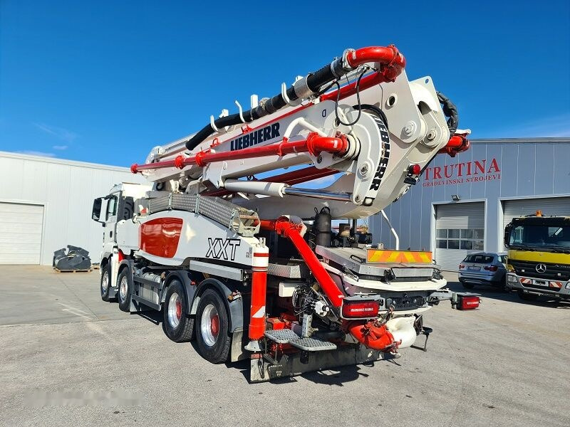 MAN TGS 41.500 - Concrete pump truck: picture 2 MAN TGS 41.500 - Concrete pump truck: picture 2