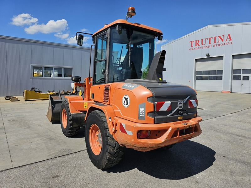 VOLVO L30G - Wheel loader: picture 3 VOLVO L30G - Wheel loader: picture 3