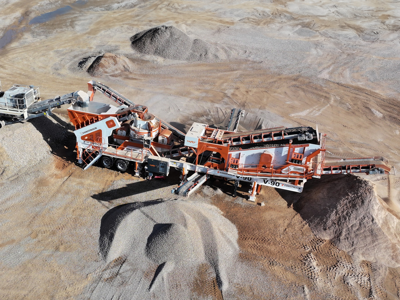 Constmach Concasseur À Impact À Axe Vertical Mobile D'une Capacité De 250 T/H - Mobile crusher: picture 3 Constmach Concasseur À Impact À Axe Vertical Mobile D'une Capacité De 250 T/H - Mobile crusher: picture 3