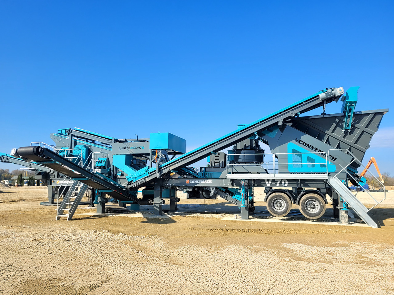 Constmach Concasseur Mobile À Arbre Vertical D'une Capacité De 200 T/H - Mobile crusher: picture 3 Constmach Concasseur Mobile À Arbre Vertical D'une Capacité De 200 T/H - Mobile crusher: picture 3