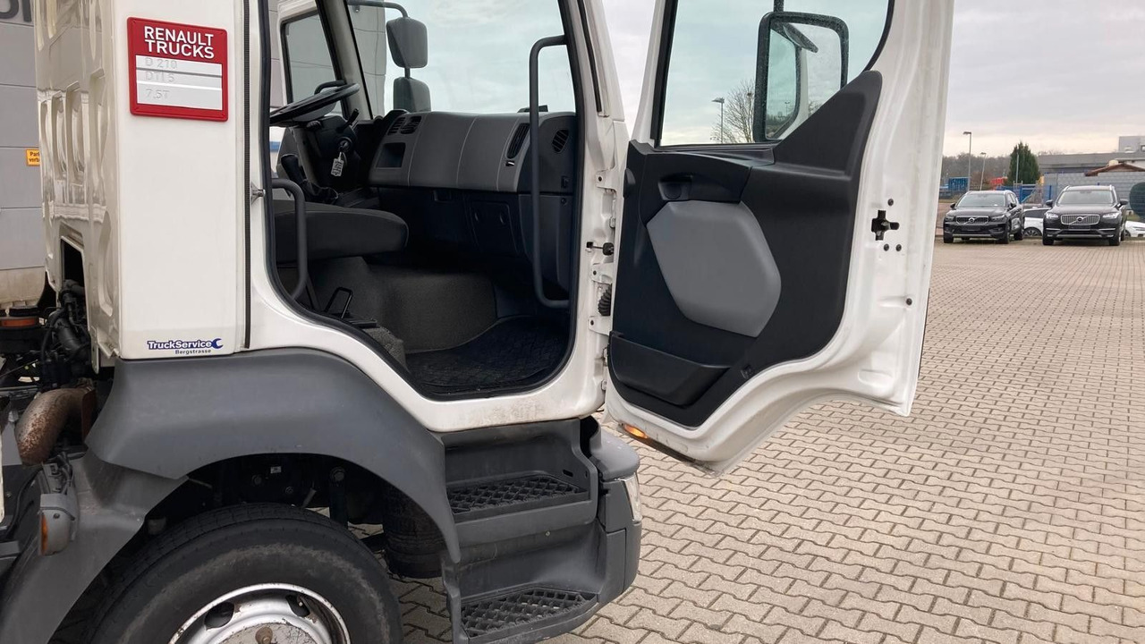 New Box truck Renault D7.5 210 LOW  LBW Schaltgetriebe: picture 17