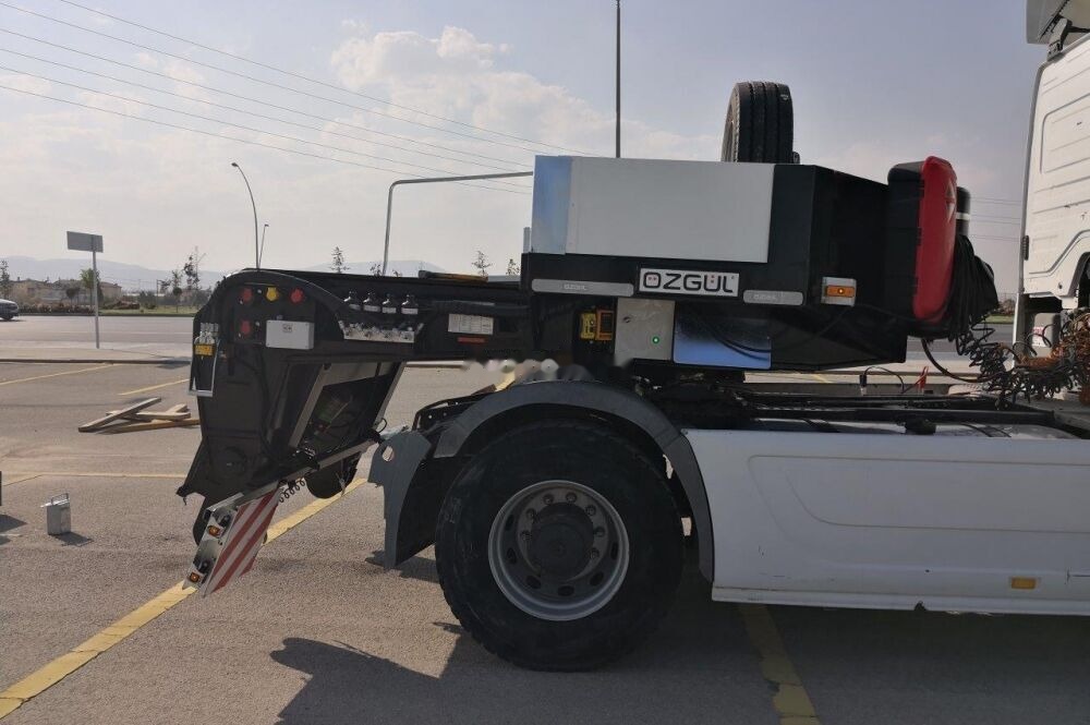 Özgül LOW LOADER LOVBED - Low loader semi-trailer: picture 3 Özgül LOW LOADER LOVBED - Low loader semi-trailer: picture 3