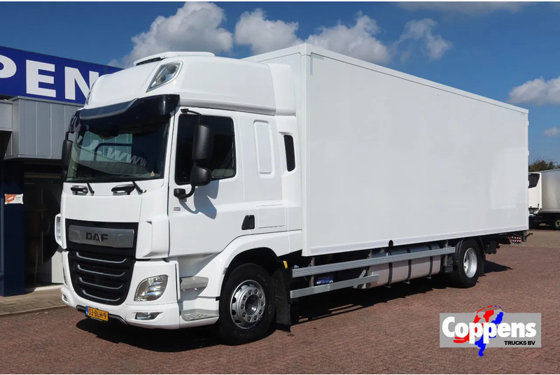DAF CF 410 Bak+Klep Dhollandia 2.000 kg Slaapcabine - Box truck: picture 1 DAF CF 410 Bak+Klep Dhollandia 2.000 kg Slaapcabine - Box truck: picture 1