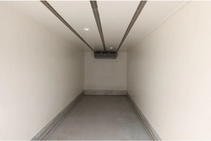 DAF CF 450 8x2 Koel/Vries Carrier Supra 1150 Diesel/Electric FRC 10/2027 - Refrigerator truck: picture 4 DAF CF 450 8x2 Koel/Vries Carrier Supra 1150 Diesel/Electric FRC 10/2027 - Refrigerator truck: picture 4