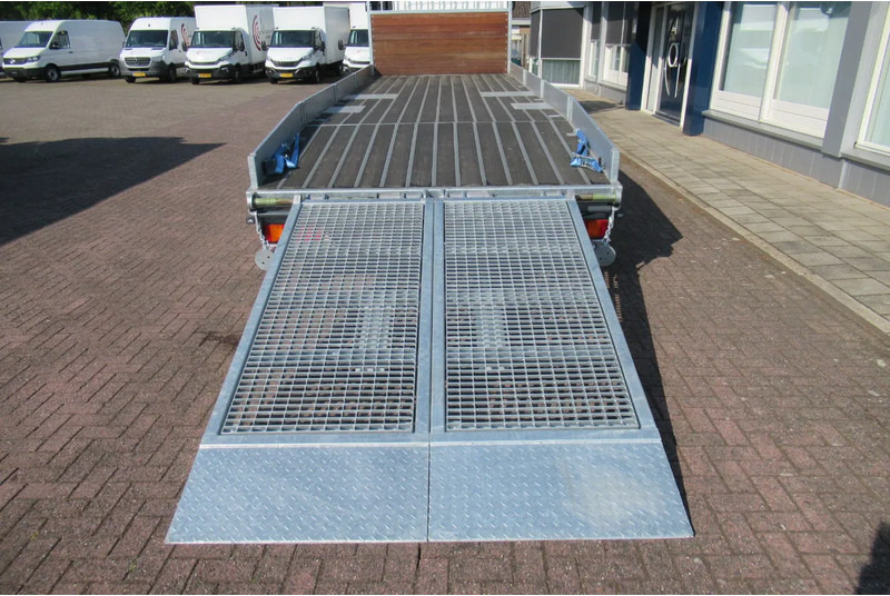 MAN TGX 26.460 Machine/auto transporter XLX Intarder - Autotransporter truck: picture 4 MAN TGX 26.460 Machine/auto transporter XLX Intarder - Autotransporter truck: picture 4