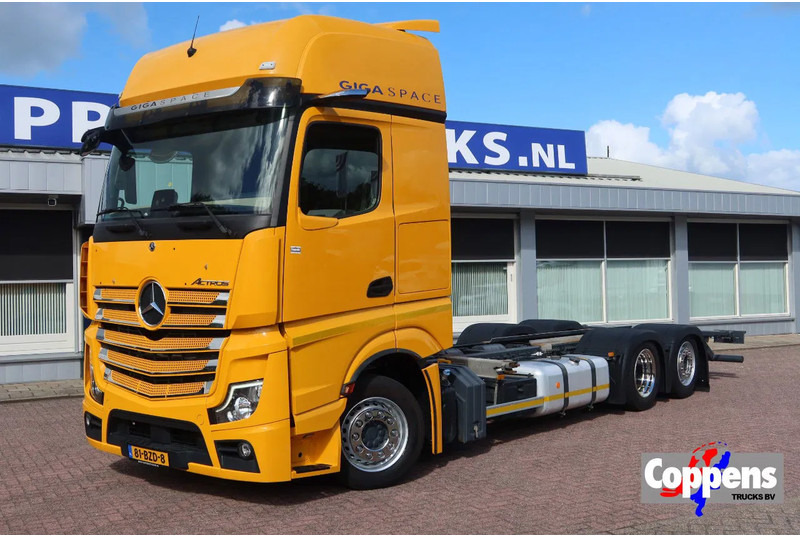 Mercedes-Benz Actros 2642 LL Chassis Cabine Giga space - Cab chassis truck: picture 1 Mercedes-Benz Actros 2642 LL Chassis Cabine Giga space - Cab chassis truck: picture 1