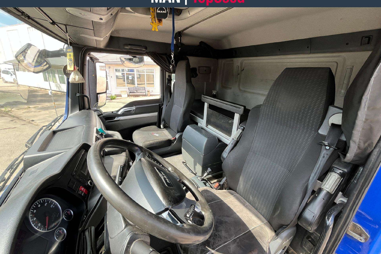 Tank truck MAN TGS 26.400 6X2-2 Plandex (8833): picture 10