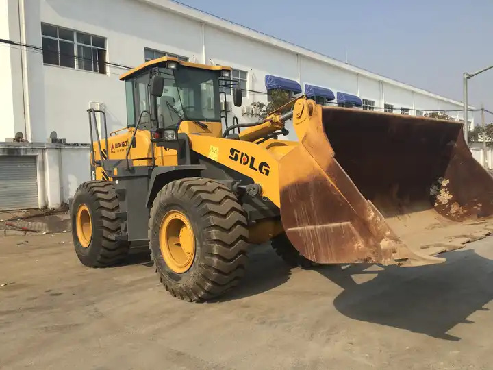 5 ton mini Used Original State loader SDLG 953 Used Small wheel loader in good condition for sale - Wheel loader: picture 4 5 ton mini Used Original State loader SDLG 953 Used Small wheel loader in good condition for sale - Wheel loader: picture 4