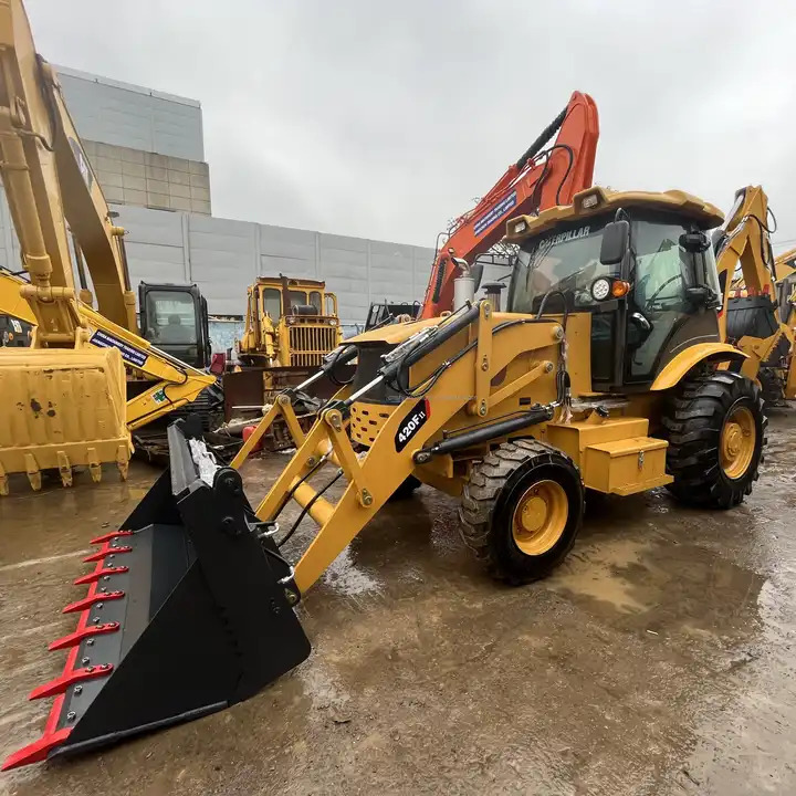 Cheap Price 420f2 Used Backhoe Loader Used Backhoes Cat 420f2 Tractor Backhoe Loader with good working condition on Sale - Backhoe loader: picture 1 Cheap Price 420f2 Used Backhoe Loader Used Backhoes Cat 420f2 Tractor Backhoe Loader with good working condition on Sale - Backhoe loader: picture 1