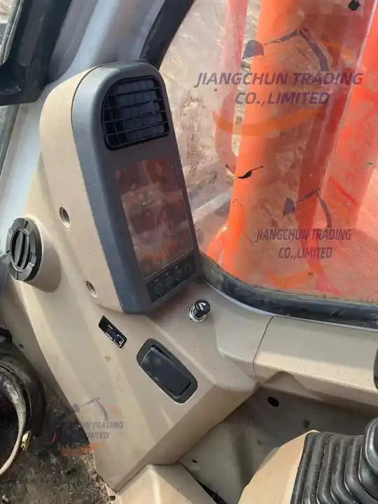 Doosan DH220 20 Tons Amphibious excavators Used DH220LC-7 Amphibious Excavator - Excavator: picture 3 Doosan DH220 20 Tons Amphibious excavators Used DH220LC-7 Amphibious Excavator - Excavator: picture 3