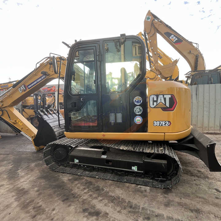 Good Condition Used Caterpillar CAT 307E2 Hydraulic Crawler Excavator Suitable For Construction/ Agriculture Digging - Crawler excavator: picture 1 Good Condition Used Caterpillar CAT 307E2 Hydraulic Crawler Excavator Suitable For Construction/ Agriculture Digging - Crawler excavator: picture 1