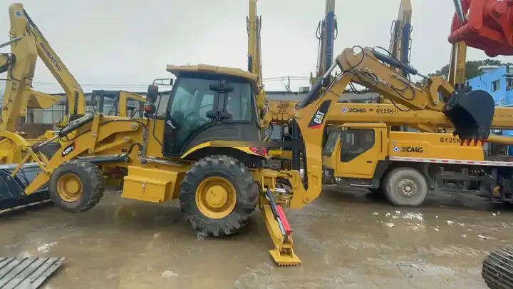 HT636 Mini Tractor with Front End Loader and Backhoe Efficient Cat 420F2 Backhoe Loader Weichai Engine New Condition - Backhoe loader: picture 2 HT636 Mini Tractor with Front End Loader and Backhoe Efficient Cat 420F2 Backhoe Loader Weichai Engine New Condition - Backhoe loader: picture 2