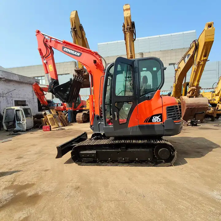 High Quality 6t Mini Excavator,Small Excavating Machine Korea Doosan Used Excavators Doosan Dx60 For Sale - Crawler excavator: picture 2 High Quality 6t Mini Excavator,Small Excavating Machine Korea Doosan Used Excavators Doosan Dx60 For Sale - Crawler excavator: picture 2