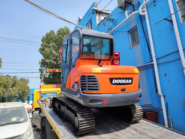 High Quality 6t Mini Excavator,Small Excavating Machine Korea Doosan Used Excavators Doosan Dx60 For Sale - Crawler excavator: picture 5 High Quality 6t Mini Excavator,Small Excavating Machine Korea Doosan Used Excavators Doosan Dx60 For Sale - Crawler excavator: picture 5