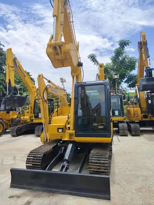 Second Hand Hydraulic Mini Excavators Small Mining 5 Ton Digger PC30 PC35 Sy55c PC60 Used Crawler Excavator - Excavator: picture 2 Second Hand Hydraulic Mini Excavators Small Mining 5 Ton Digger PC30 PC35 Sy55c PC60 Used Crawler Excavator - Excavator: picture 2