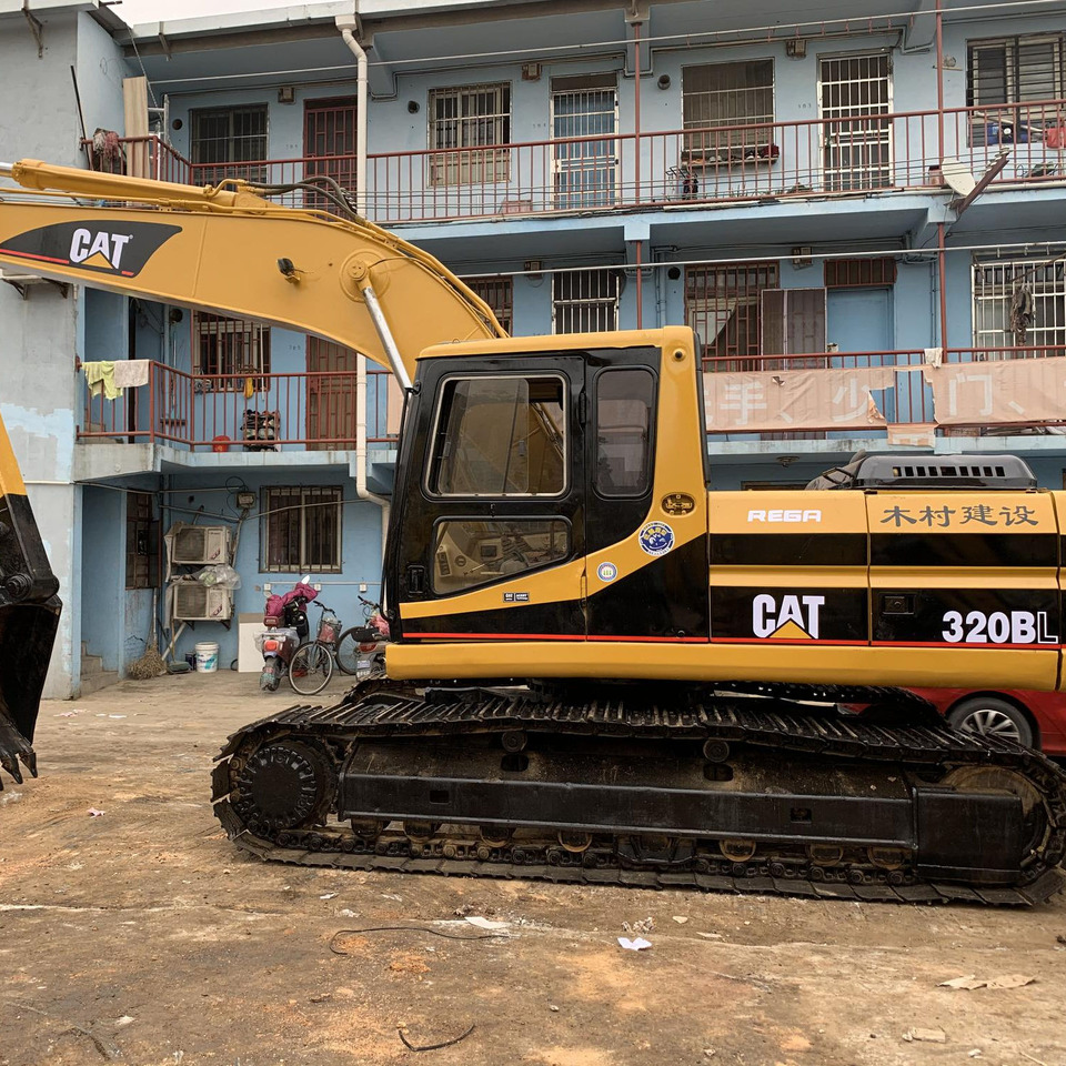 Used CAT Excavator 320B 320BL 320C 320CL 320D 320D2 320D2L Made In Japan - Crawler excavator: picture 1 Used CAT Excavator 320B 320BL 320C 320CL 320D 320D2 320D2L Made In Japan - Crawler excavator: picture 1