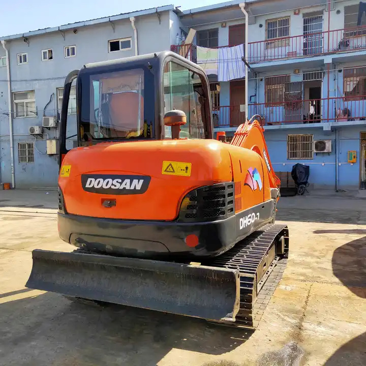 Used Doosan Machinery for Sale Mini excavator DH55-V DH60-7 for sale Fast Delivery Competitive Price Digger Hydraulic Excavator - Crawler excavator: picture 4 Used Doosan Machinery for Sale Mini excavator DH55-V DH60-7 for sale Fast Delivery Competitive Price Digger Hydraulic Excavator - Crawler excavator: picture 4