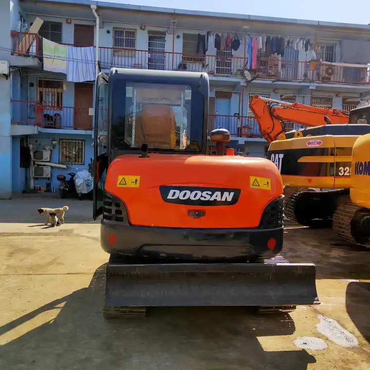 Used Doosan dh60-7 Excavator 100% Korea Used Mini Hydraulic Excavator Low Working Hours Low Price for sale - Crawler excavator: picture 5 Used Doosan dh60-7 Excavator 100% Korea Used Mini Hydraulic Excavator Low Working Hours Low Price for sale - Crawler excavator: picture 5