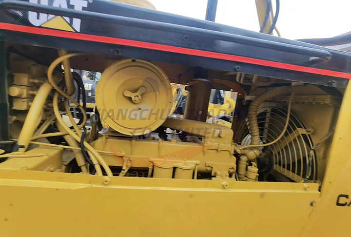 Used Good Condition dozer cat d7g bulldozer Well Maintanced Second hand Caterpillar D7G Crawler Bulldozers D7G D7H D7R - Bulldozer: picture 4 Used Good Condition dozer cat d7g bulldozer Well Maintanced Second hand Caterpillar D7G Crawler Bulldozers D7G D7H D7R - Bulldozer: picture 4