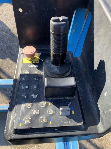 Lease a Genie GS5390 - 18m - 4x4 - Diesel  Genie GS5390 - 18m - 4x4 - Diesel: picture 15