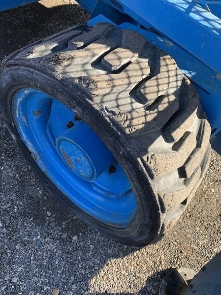 Lease a Genie GS5390 - 18m - 4x4 - Diesel  Genie GS5390 - 18m - 4x4 - Diesel: picture 12