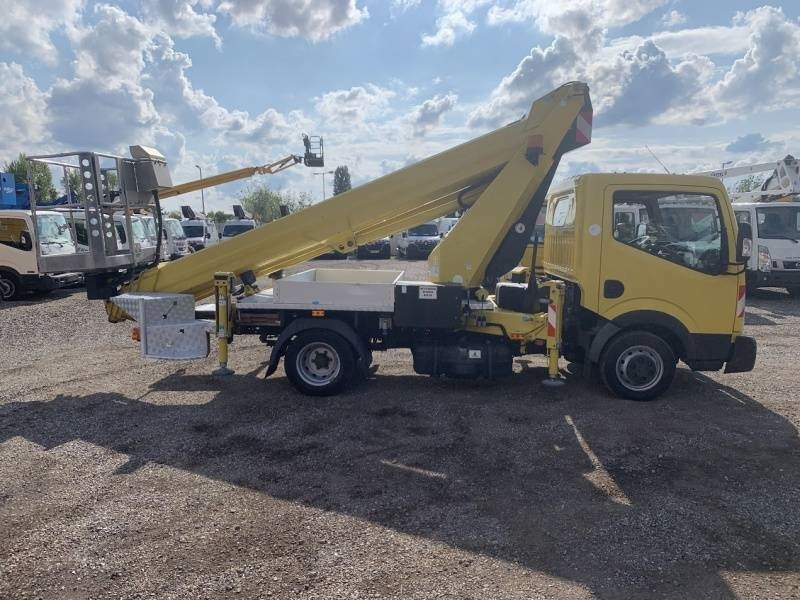Nissan Cabstar Ruthmann TB270 - 27m - 225 kg - Truck mounted aerial platform: picture 4 Nissan Cabstar Ruthmann TB270 - 27m - 225 kg - Truck mounted aerial platform: picture 4