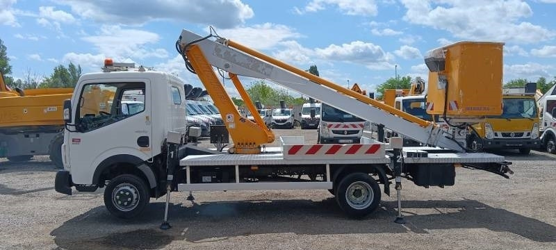 Renault Maxity Multitel 160 ALU DS - 16m - Truck mounted aerial platform: picture 5 Renault Maxity Multitel 160 ALU DS - 16m - Truck mounted aerial platform: picture 5