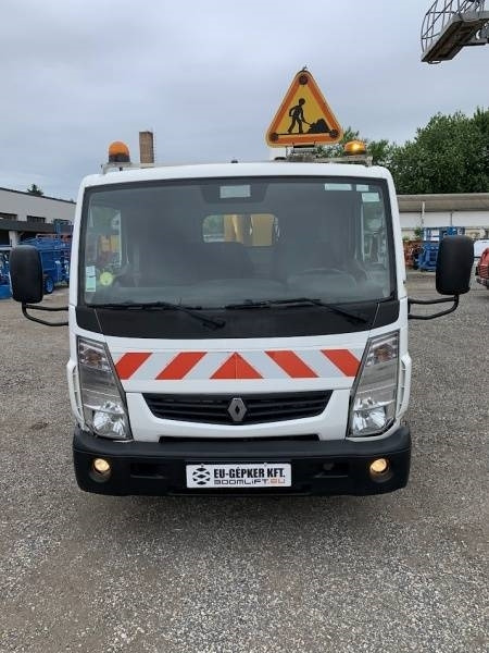 Renault Maxity Multitel MX200 - 20 m - Truck mounted aerial platform: picture 3 Renault Maxity Multitel MX200 - 20 m - Truck mounted aerial platform: picture 3
