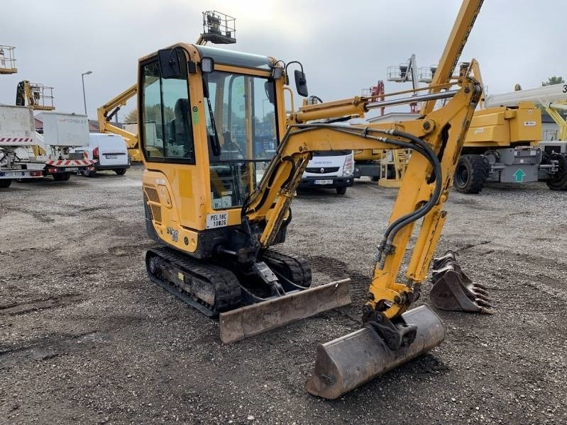 Yanmar SV18 - WITH EXTENDABLE AXIS - Mini excavator: picture 2 Yanmar SV18 - WITH EXTENDABLE AXIS - Mini excavator: picture 2