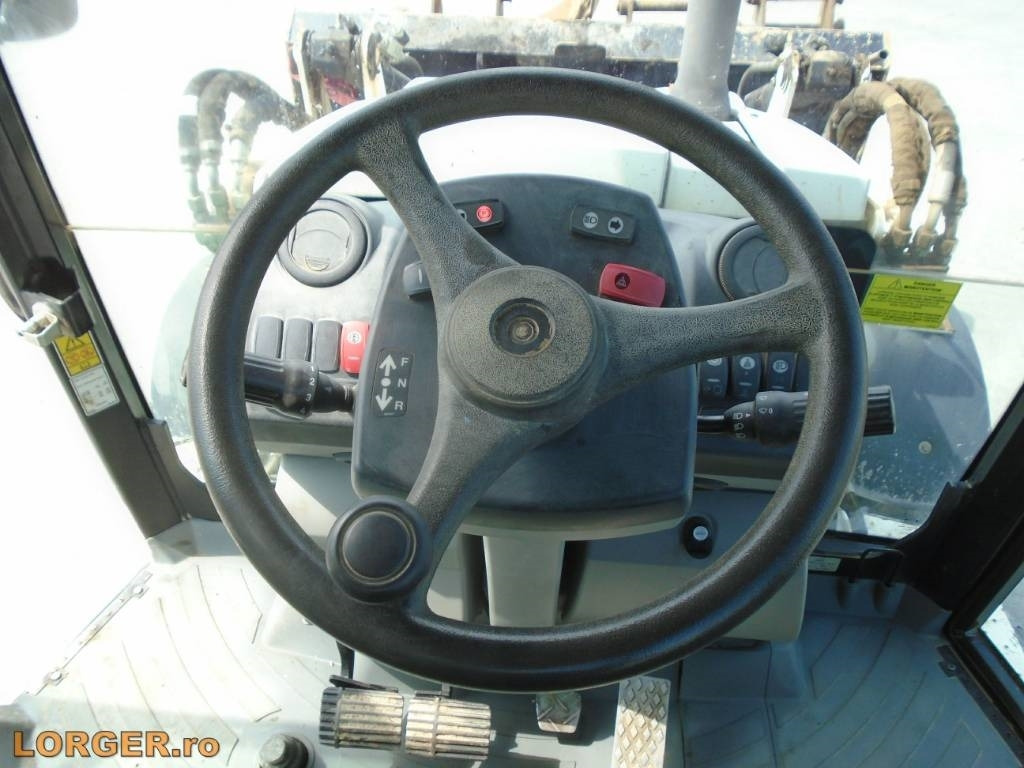 Backhoe loader CAT 432 F: picture 8