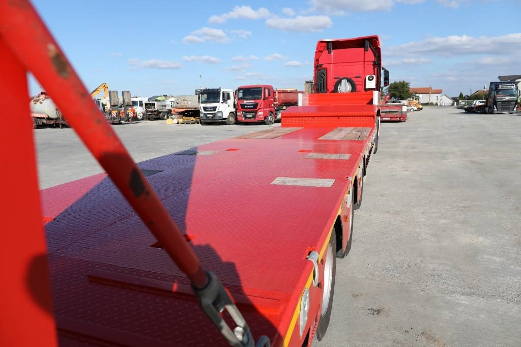 Tractor unit MAN TGX 18.500 4x2 LLS + Trailer Vega 3 axel lowbed: picture 15