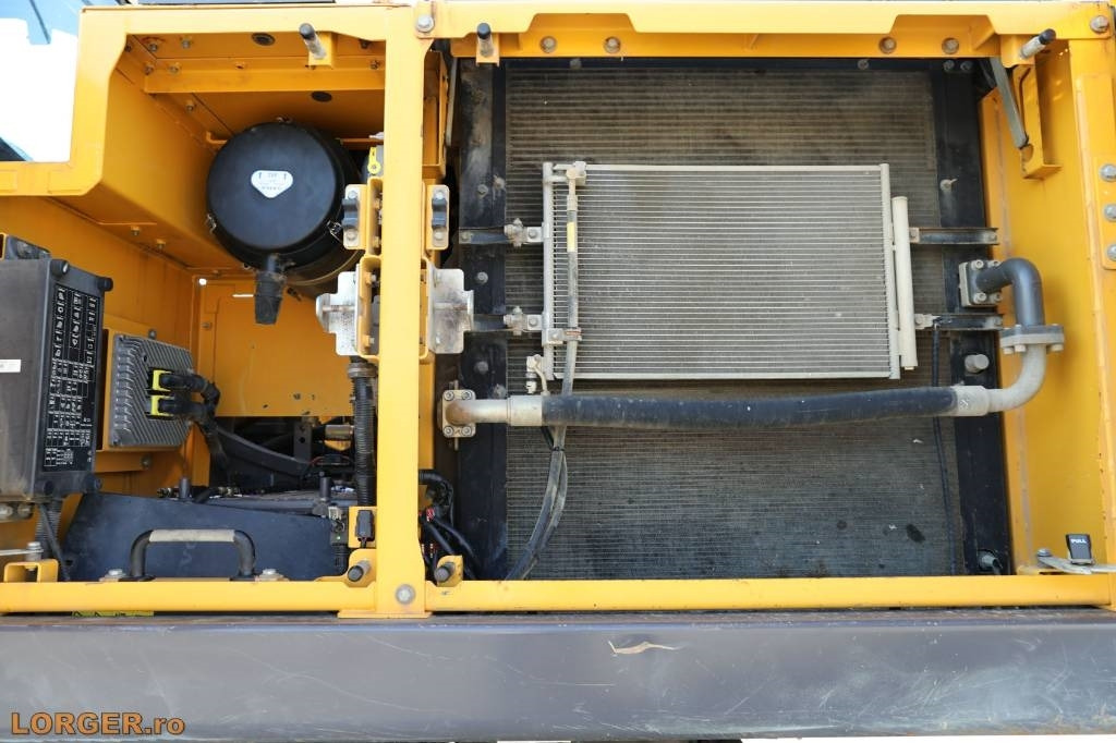 Lease a Volvo EC 300 EL  Volvo EC 300 EL: picture 12 Lease a Volvo EC 300 EL  Volvo EC 300 EL: picture 12