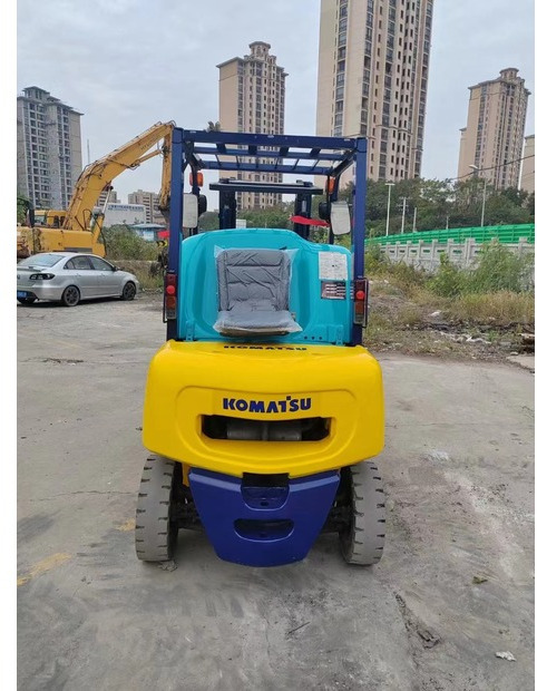 2021 Komatsu FD30-14 - Forklift: picture 3 2021 Komatsu FD30-14 - Forklift: picture 3