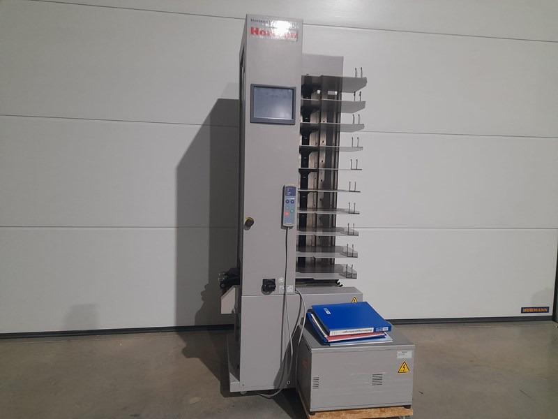 Horizon VAC-100 a | collator | 10 stations | 2001 | 4.3 mio | 2001 - Printing machinery: picture 1 Horizon VAC-100 a | collator | 10 stations | 2001 | 4.3 mio | 2001 - Printing machinery: picture 1