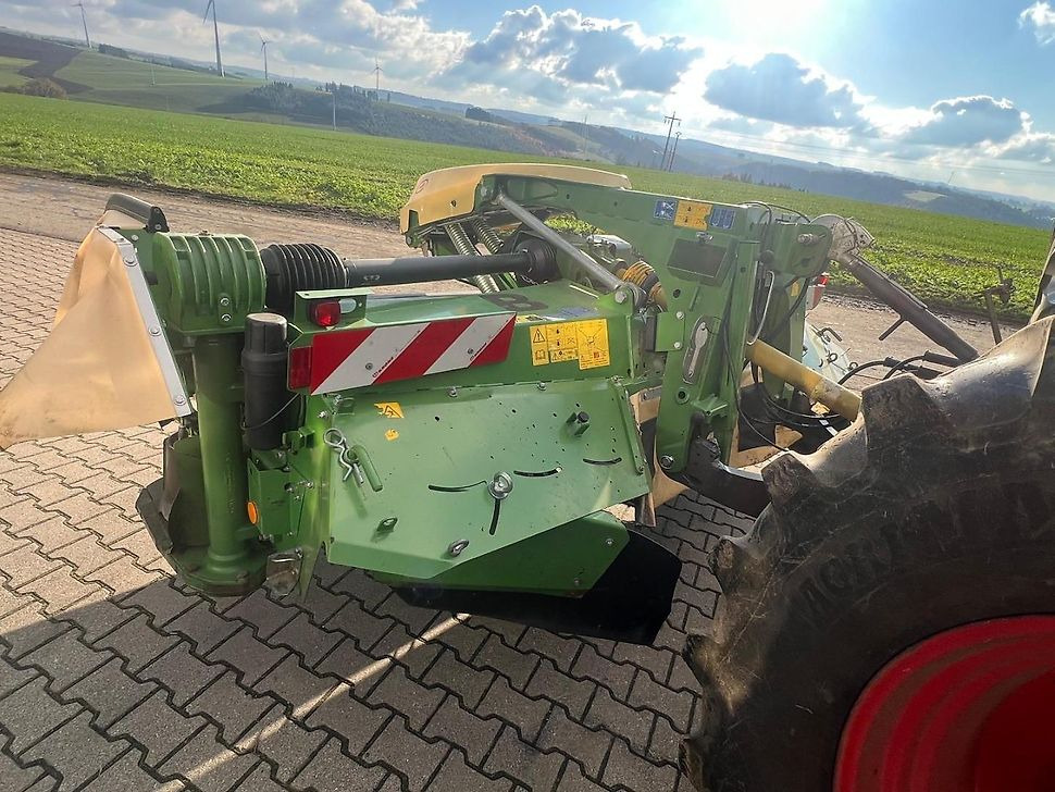 J.Reiff Sarl
Herr Stefan Neukirch - 77 Z.I in den - Mower: picture 3 J.Reiff Sarl
Herr Stefan Neukirch - 77 Z.I in den - Mower: picture 3